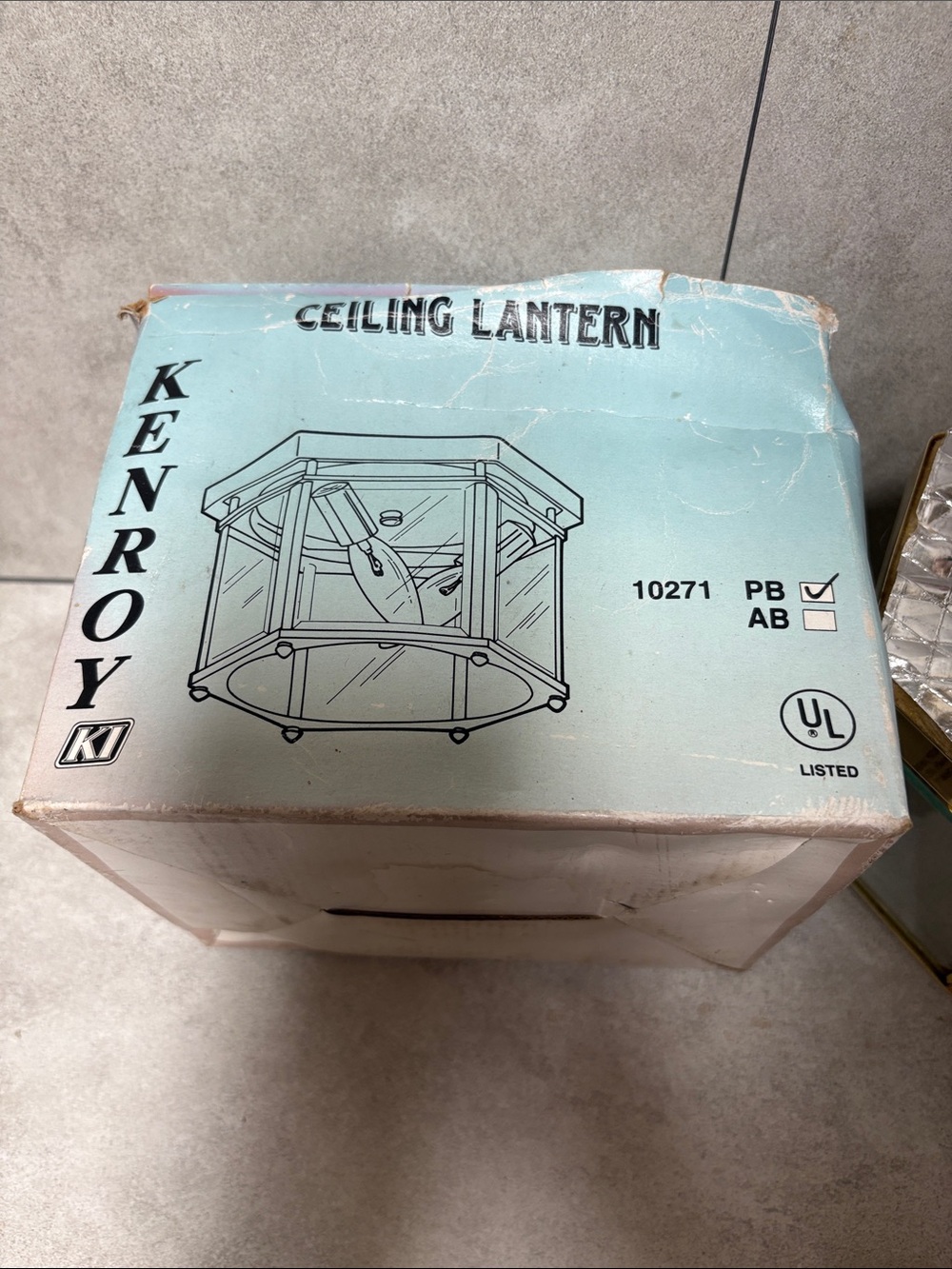 Ceiling light fixture - Picture 10 of 11
